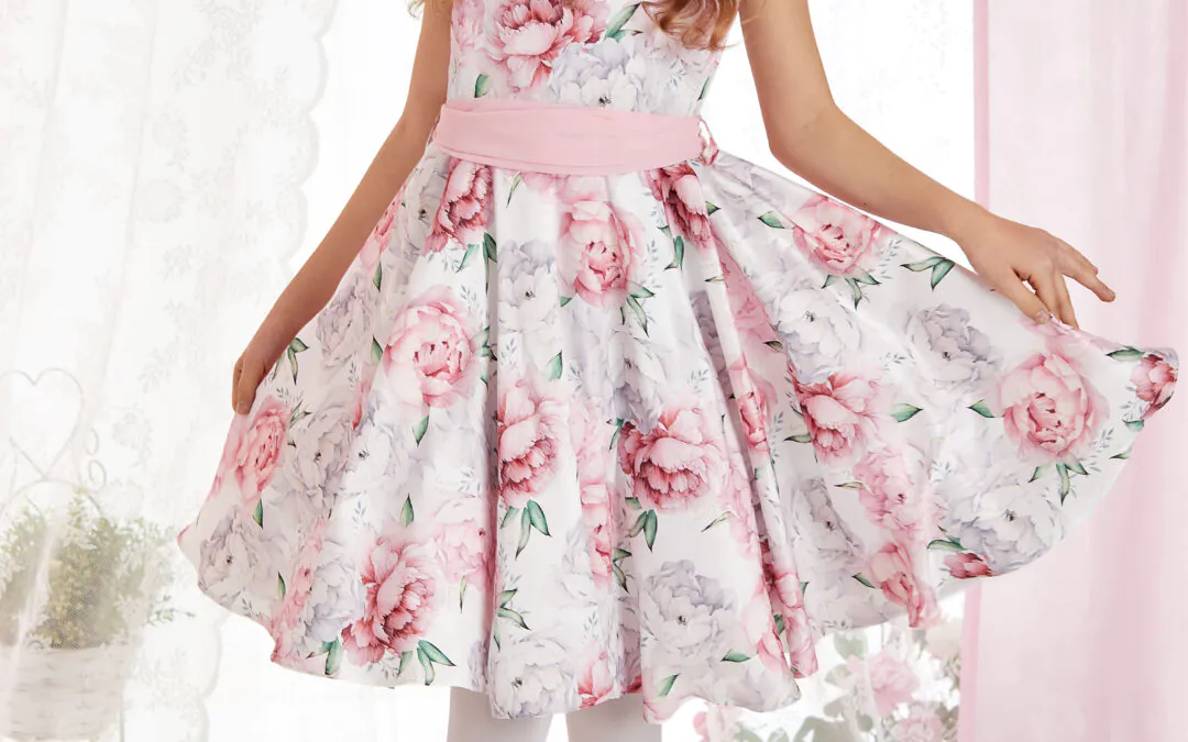 Sukienka w kwiaty dla dziewczynek – na jaką okazję ją założyć?