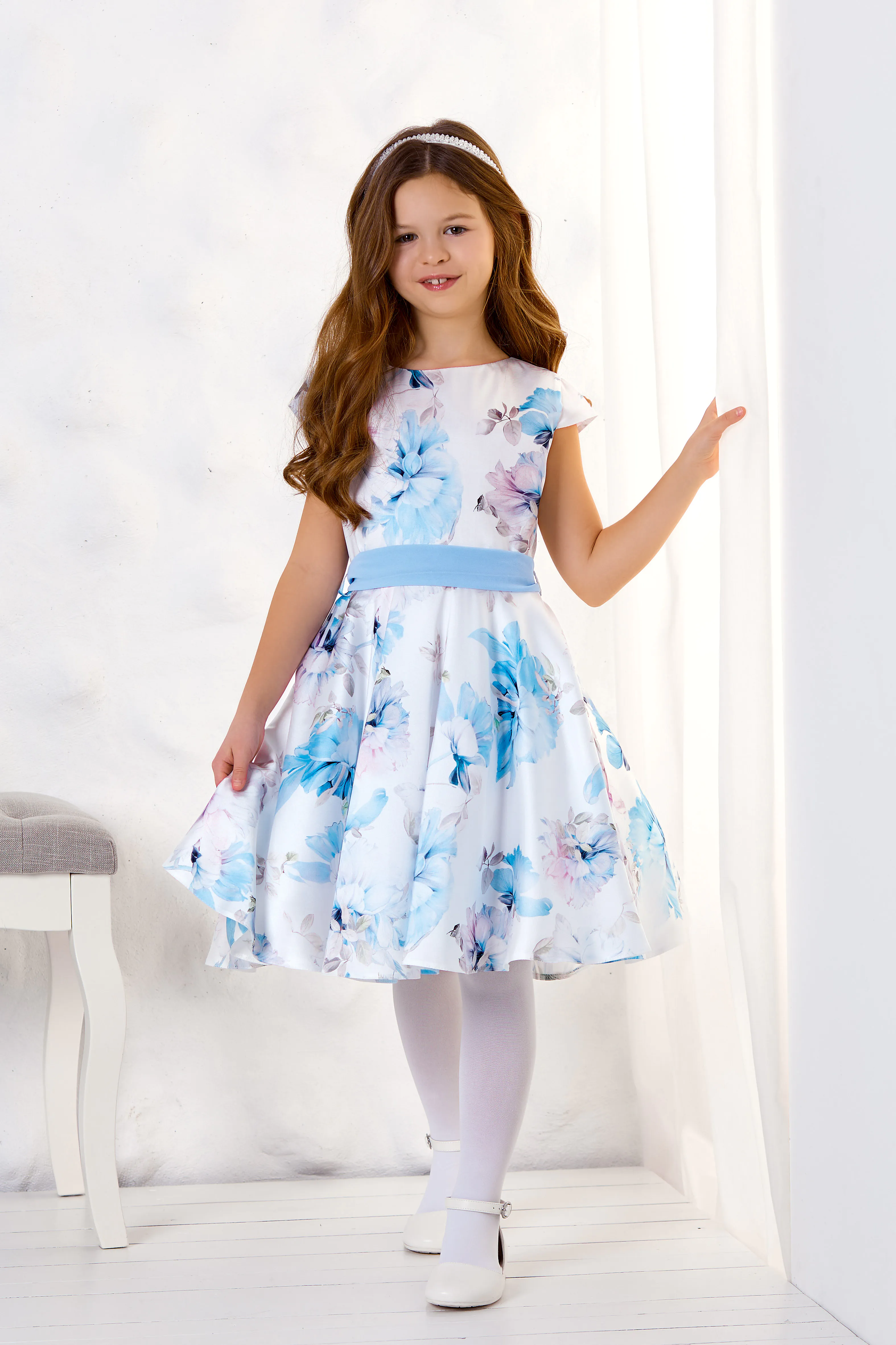 Biała, długa sukienka do komunii Sara .